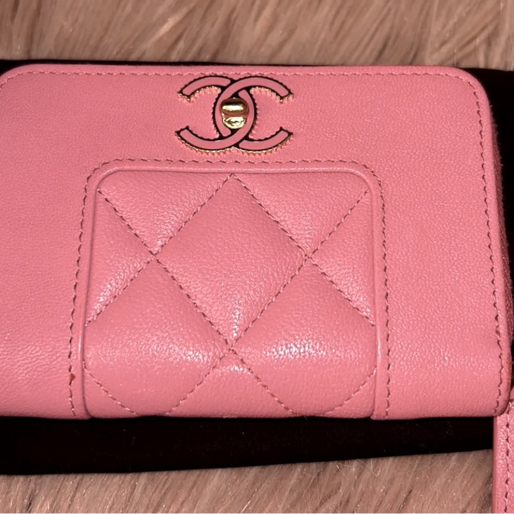 CHANEL CARD HOLDER PRELOVED